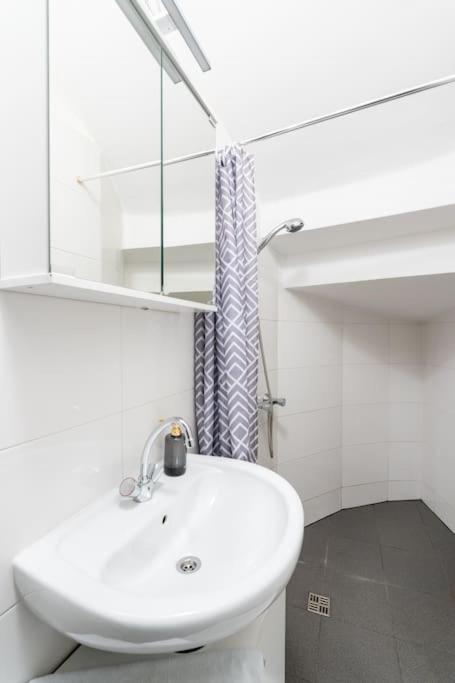 Apartment Spacious Belvedere Wien